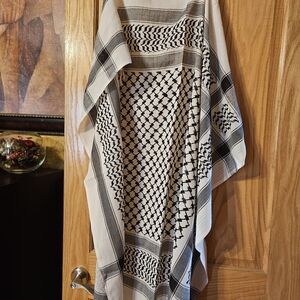 Black and White Patterned Scarf